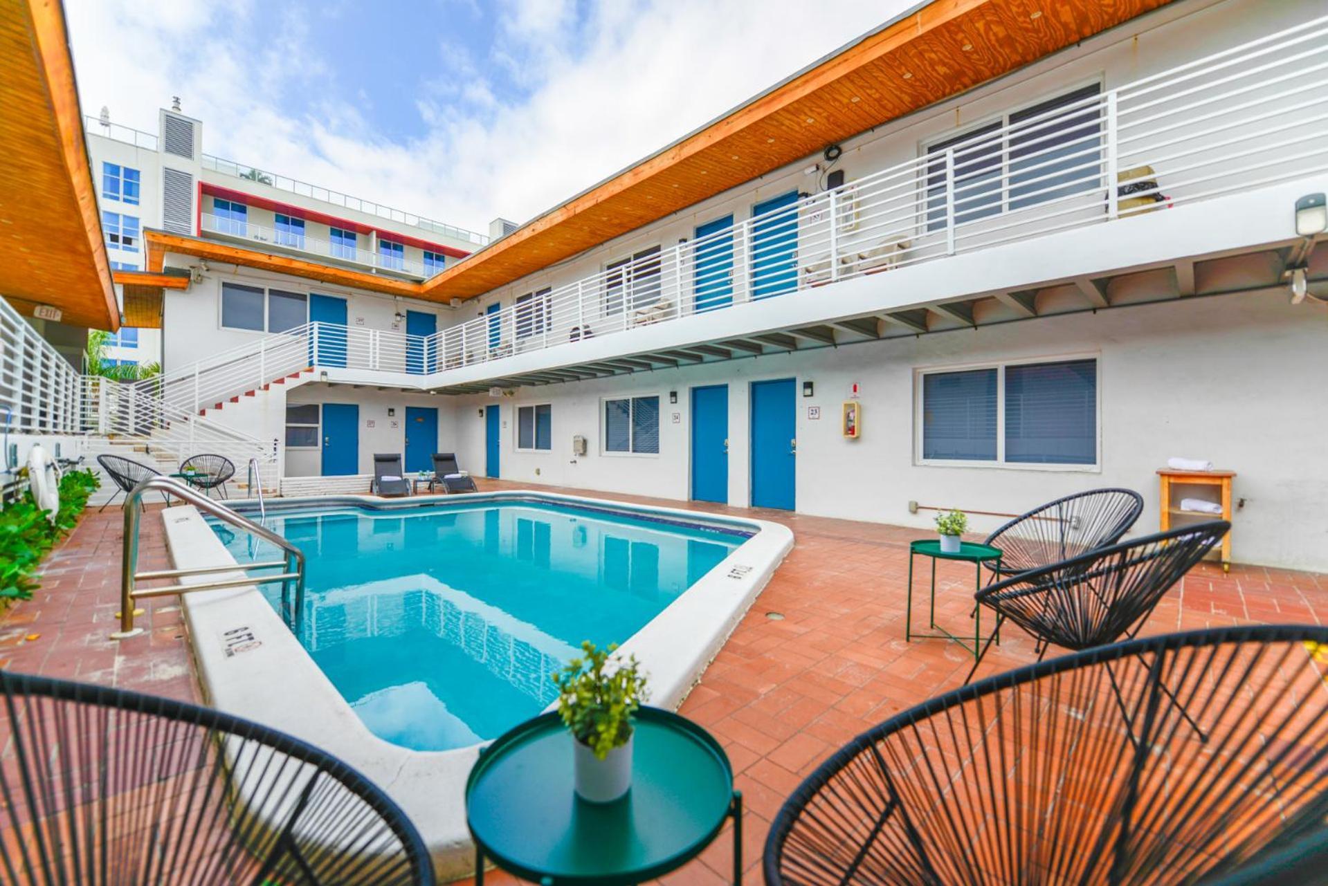 Spacious Studio With Balcony And Parking At The Beach -M46 ハリウッド エクステリア 写真